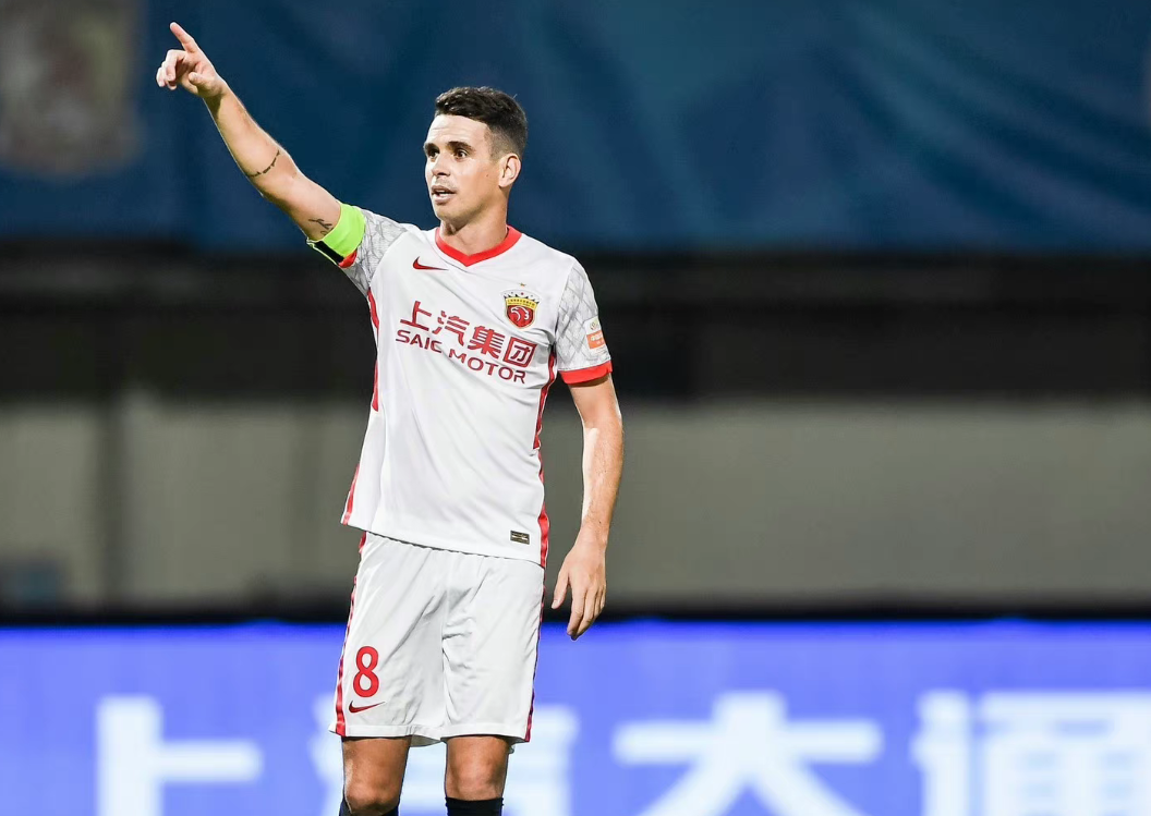 上海海港足球队外援奥斯卡当选为中超第15轮最佳球员