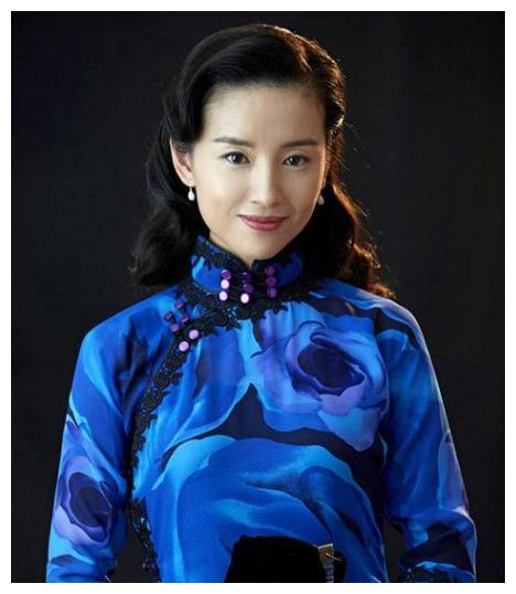 董洁新剧《花开如梦》,38岁穿旗袍美回"冷清秋",翻红指日可