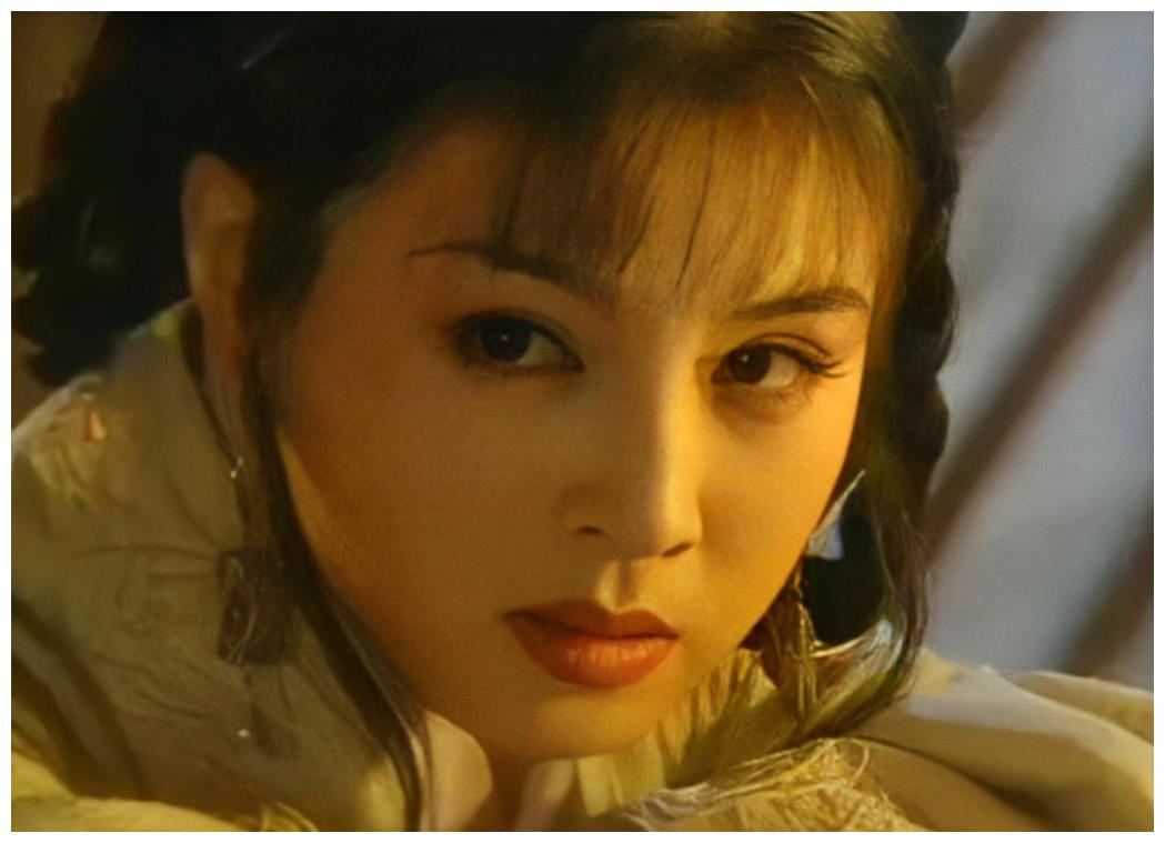 51岁赵明明消失19年一代封面女郎的故事就这样戛然而止