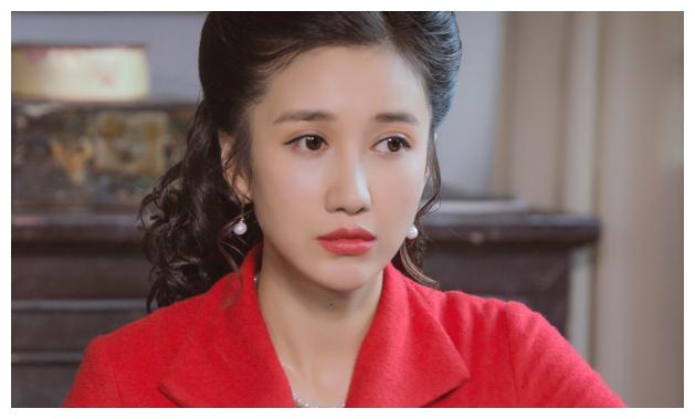 黄渤让她一炮而红,如今才华横溢,演技得到肯定|杨凯迪|黄渤|黄波_新浪