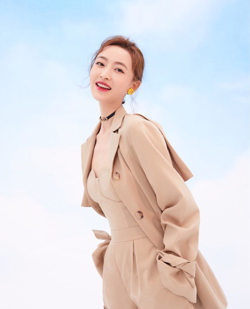 杨菲洋晒写真,青春动感,抓住夏日的这抹"洋"光