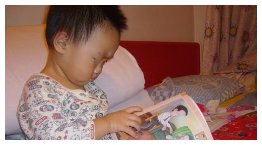 孩子越早出现这个举动,说明大脑发育好,性格也更好,父母要留意休闲区蓝鸢梦想 - Www.slyday.coM 孩子越早出现这个举动,说明大脑发育好,性格也更好,父母要留意休闲区蓝鸢梦想 - Www.slyday.coM