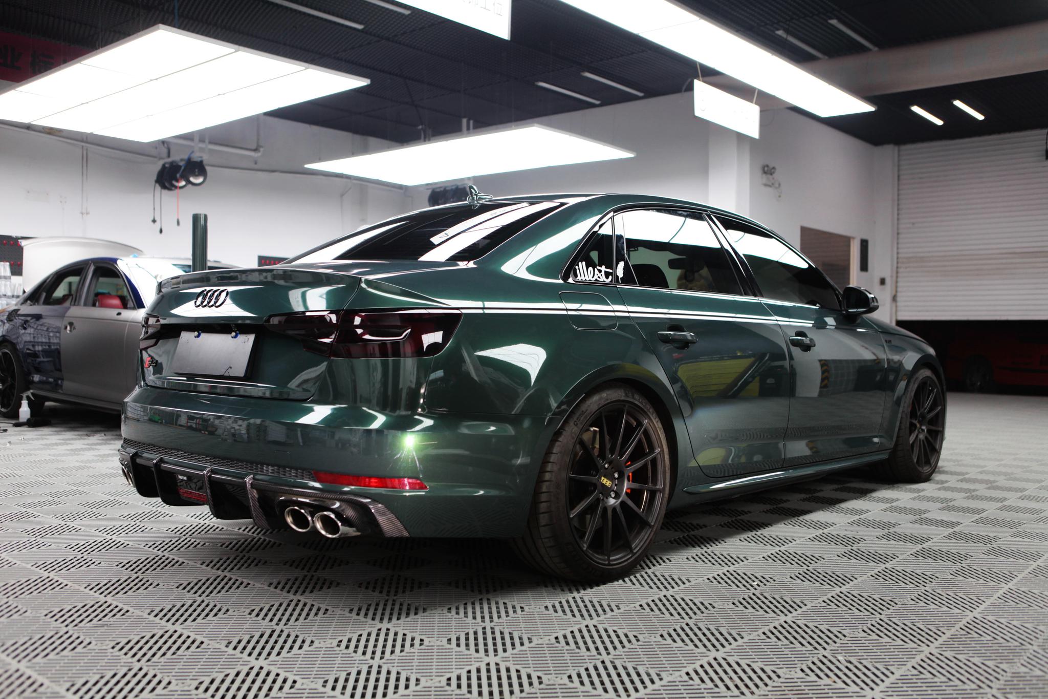 奥迪s4改色哥特兰绿活力中带着一种宁静与安详