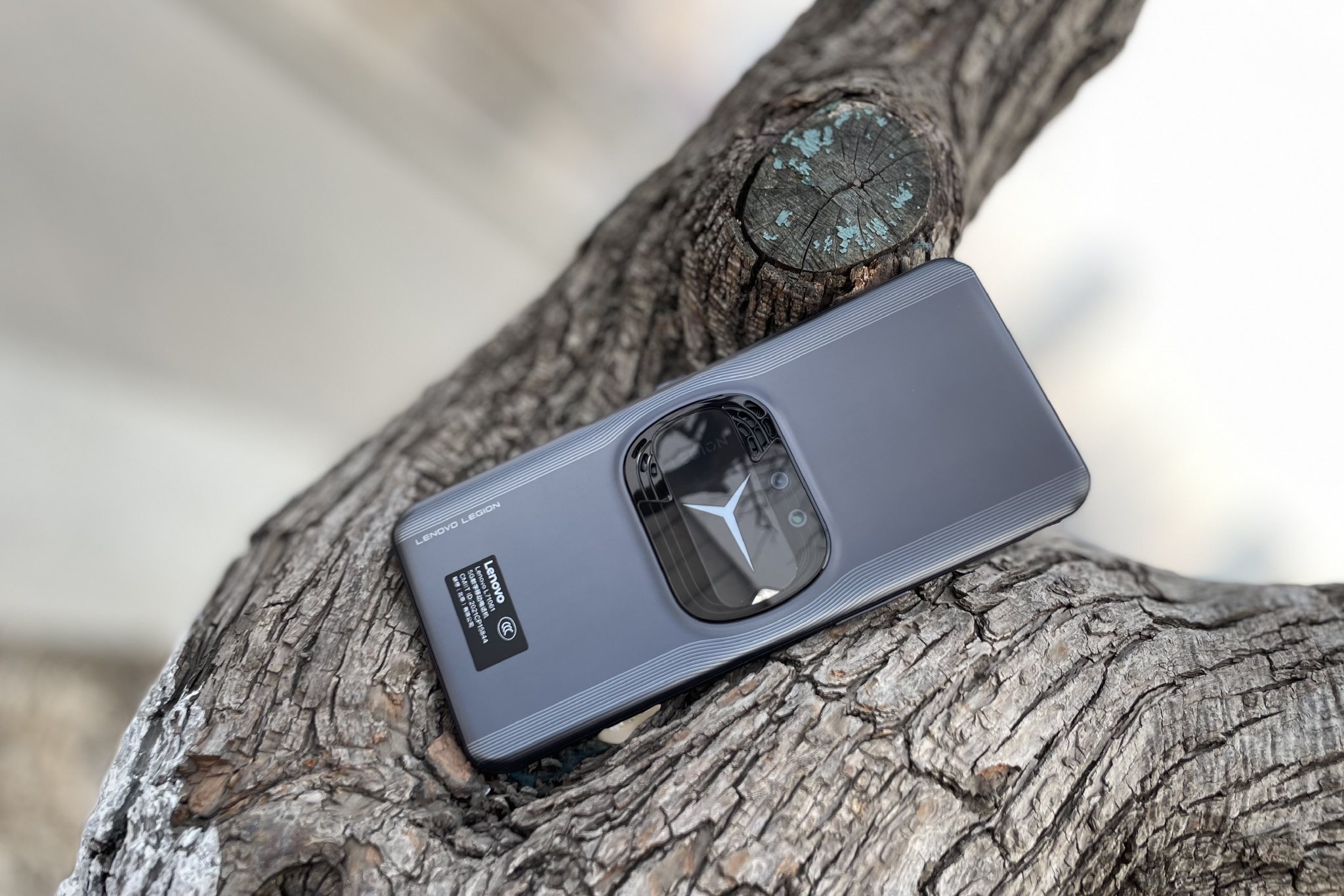 拯救者y90电竞手机评测:全面释放骁龙8潜力,年度移动性能之巅__财经