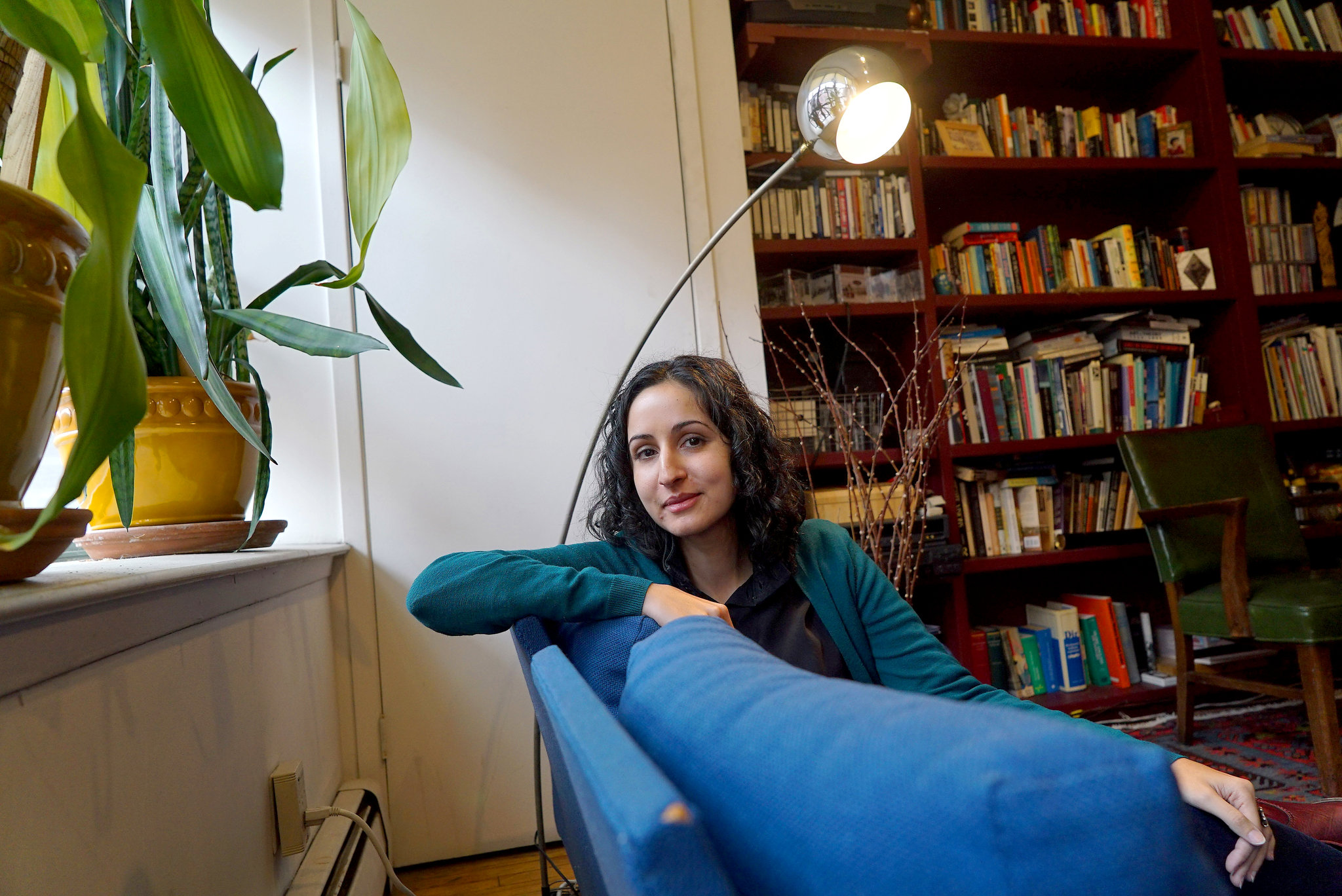 阿富汗总统女儿被曝在纽约住豪宅！自称在疯狂工作为女权发声！休闲区蓝鸢梦想 - Www.slyday.coM