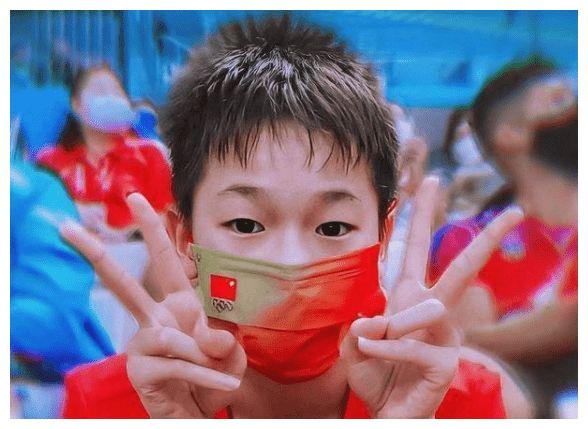 全红婵家院子被镇政府翻修!老爸借2万请吃饭,摆20桌挺阔气休闲区蓝鸢梦想 - Www.slyday.coM 全红婵家院子被镇政府翻修!老爸借2万请吃饭,摆20桌挺阔气休闲区蓝鸢梦想 - Www.slyday.coM