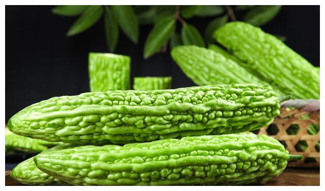 苦瓜不能随便买,遇到这3种,再便宜也别要,怎么吃都苦,味不好__财经