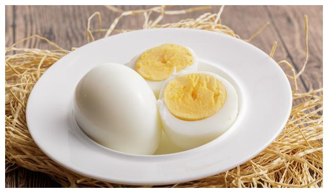 多做1步,鸡蛋香嫩可口,蛋壳一碰就掉鸡蛋属于素菜还是荤菜?