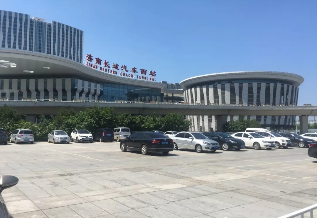 济南西站停车场收费标准2022济南西站停车场停车一天多少钱