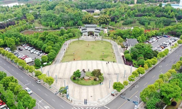 航拍衡阳陆家新屋景区,已是"最美人间四月天"