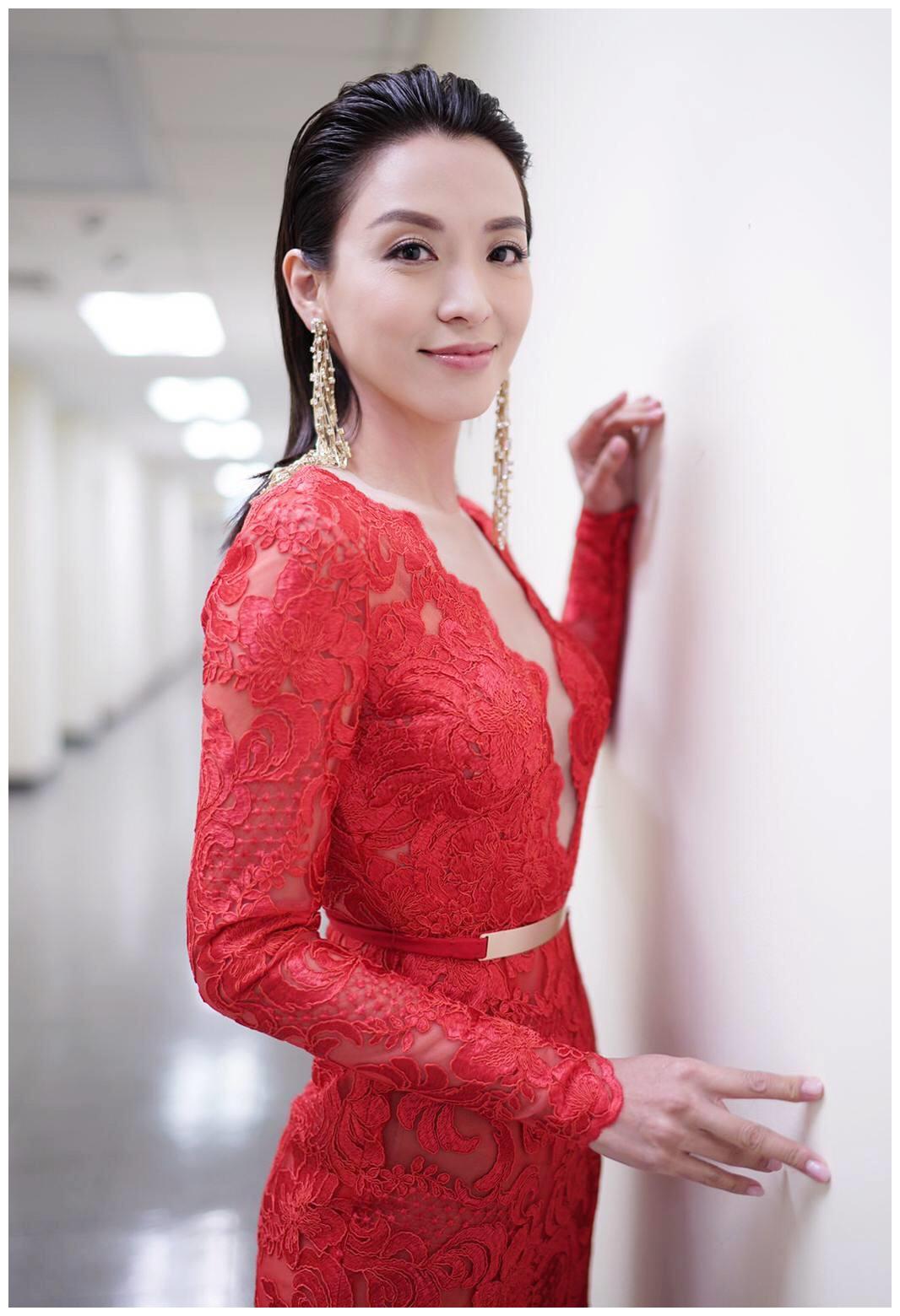 同人不同命,翻版梅艳芳陈炜成tvb当家花旦,却至今无缘视后