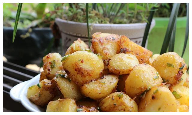 "花心洋芋"!来自云南高山的七彩土豆,非转基因,粉糯味浓