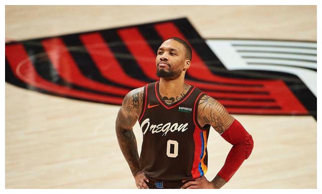 单节5记三分 靠别人不如靠自己!利拉德 这就是你不抱团的原因?休闲区蓝鸢梦想 - Www.slyday.coM 单节5记三分 靠别人不如靠自己!利拉德 这就是你不抱团的原因?休闲区蓝鸢梦想 - Www.slyday.coM