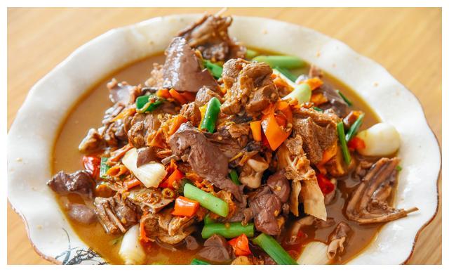 王",带领村民脱贫致富,南雄第一美食尝过都说好|南雄|鹅|梅岭_新浪