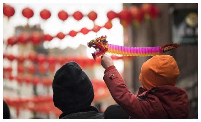 春节假期将调整为15天?九成网友表示支持,企业:工资也减少休闲区蓝鸢梦想 - Www.slyday.coM 春节假期将调整为15天?九成网友表示支持,企业:工资也减少休闲区蓝鸢梦想 - Www.slyday.coM