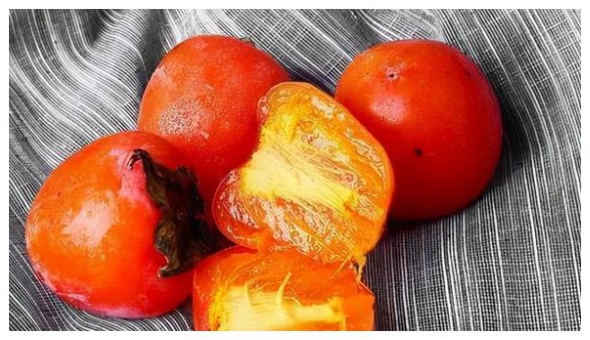 大家期待的跨年夜快到了,家里要有的3种发财果,寓意抬头见喜休闲区蓝鸢梦想 - Www.slyday.coM 大家期待的跨年夜快到了,家里要有的3种发财果,寓意抬头见喜休闲区蓝鸢梦想 - Www.slyday.coM