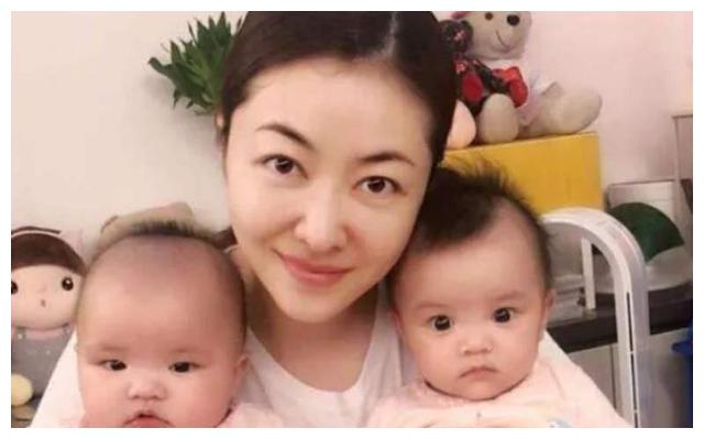 唐嫣生双胞胎,罗晋憔悴,娱乐圈——为何你是双胞胎"高产地"