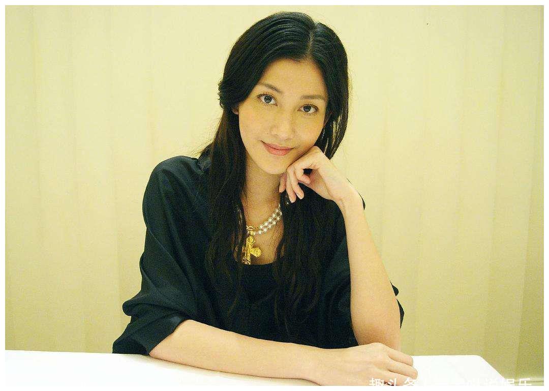 《回家的诱惑》艾莉的扮演者李彩桦宣布离婚,长期分隔异地的代价