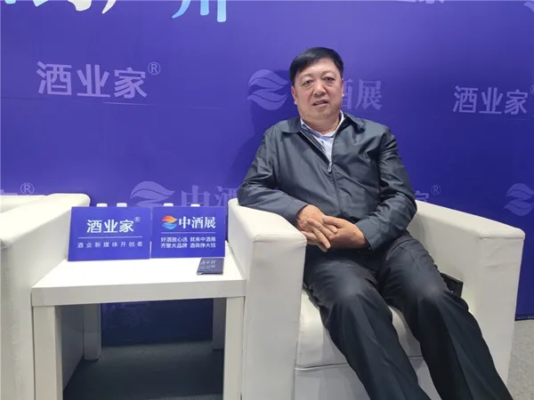 戎子酒庄|张文泉|葡萄酒_新浪新闻