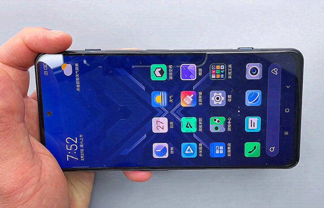 黑鲨4S系列正式官宣之后，黑鲨4系列开始降价让路，这意味着什么休闲区蓝鸢梦想 - Www.slyday.coM