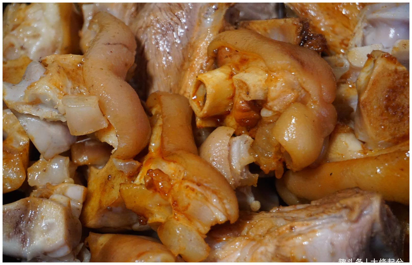 3分钟学会红烧猪蹄,软烂脱骨,喷香入味不油腻,女人常吃皮肤好