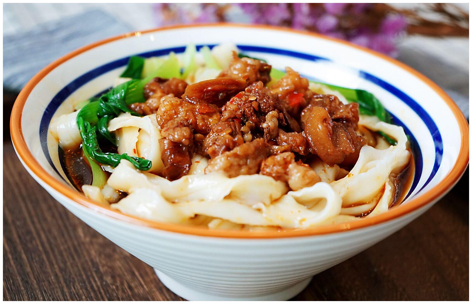 越吃越上瘾的肉卤刀削面,你值得一试|刀削面|牛筋|步骤_新浪新闻