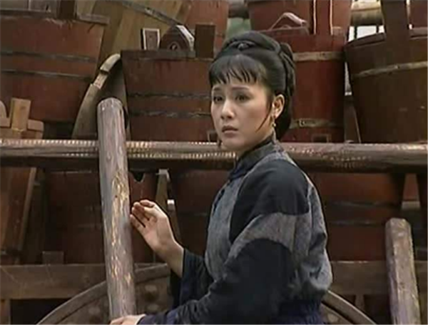 康熙王朝:康熙对容妃是真的爱情,因为真爱所以才放心伤害__财经头条