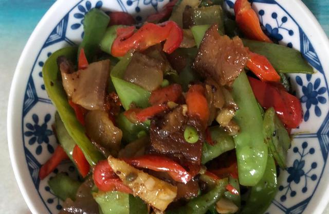 告诉你一个秘诀做出腊味飘香，清甜脆爽不咸的家常<a href=