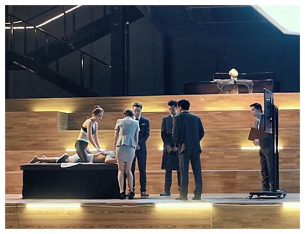 大人物:女助理被赵泰"欺负"时,为何不敢反抗?原因其实很简单