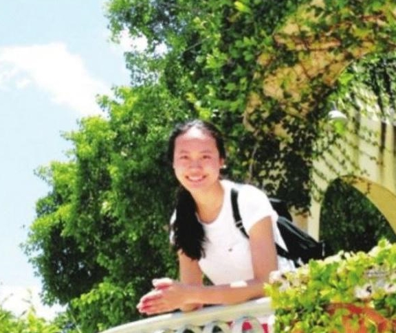 她是衡水中学美女学霸，放弃高考被美国9所大学录取？最后选哈佛休闲区蓝鸢梦想 - Www.slyday.coM