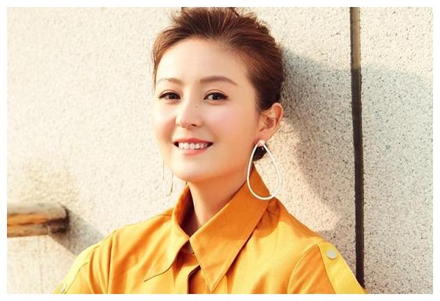 她是苦情媳妇专业户,曾因7年初恋悲痛欲绝,今嫁豪门退圈很幸福