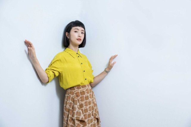 林依晨将头发剪成齐刘海减龄10岁都不止