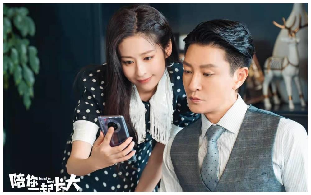 陪你一起长大:颖儿离婚后净身出户,逆袭成功,老公跪求复婚