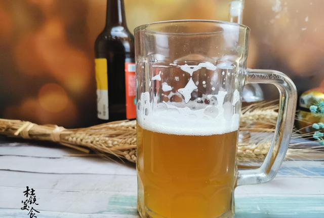 这2种酒混着喝,对人体损害更大,为了家人,这坏习惯可要改休闲区蓝鸢梦想 - Www.slyday.coM 这2种酒混着喝,对人体损害更大,为了家人,这坏习惯可要改休闲区蓝鸢梦想 - Www.slyday.coM