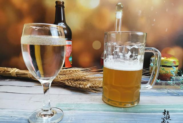 这2种酒混着喝,对人体损害更大,为了家人,这坏习惯可要改休闲区蓝鸢梦想 - Www.slyday.coM 这2种酒混着喝,对人体损害更大,为了家人,这坏习惯可要改休闲区蓝鸢梦想 - Www.slyday.coM