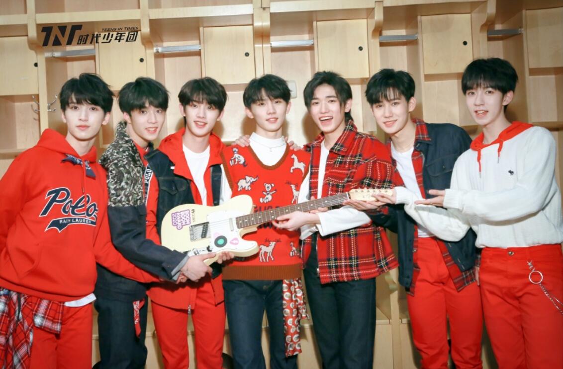 都开始在综艺节目中露面,而在时代少年团之后时代峰峻的三代团也在打