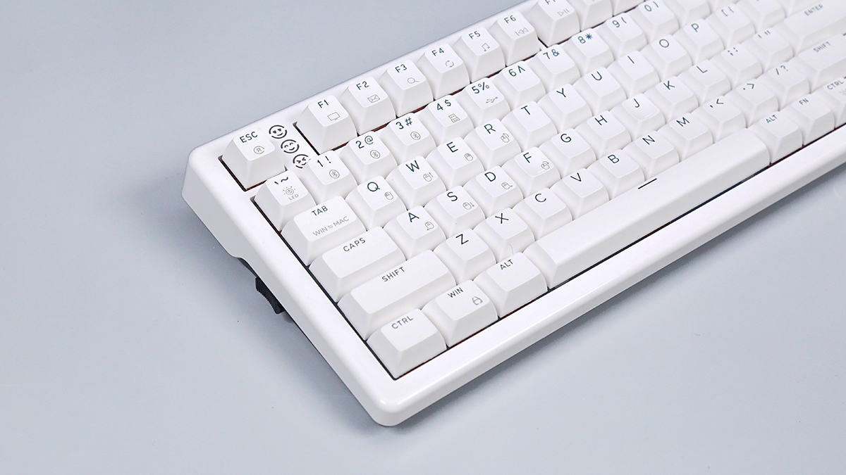 黑峡谷e系列三模热插拔键盘评测:更具性价比的入门gasket键盘__财经