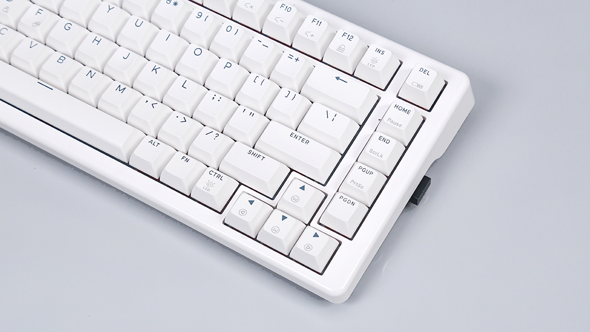 黑峡谷e系列三模热插拔键盘评测:更具性价比的入门gasket键盘__财经