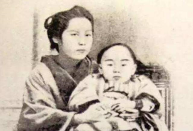 苏曼殊:一顿吃60个包子,一次性喝6斤冰水,35岁便逝去休闲区蓝鸢梦想 - Www.slyday.coM 苏曼殊:一顿吃60个包子,一次性喝6斤冰水,35岁便逝去休闲区蓝鸢梦想 - Www.slyday.coM