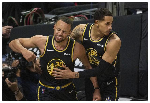 勇士VS太阳,得分与传球谁是最高真理?库里与保罗的冰与火之歌休闲区蓝鸢梦想 - Www.slyday.coM 勇士VS太阳,得分与传球谁是最高真理?库里与保罗的冰与火之歌休闲区蓝鸢梦想 - Www.slyday.coM