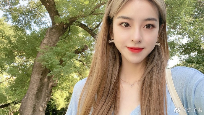 美女网红陈子蜜迷人写真很好看_高清图集_新浪网