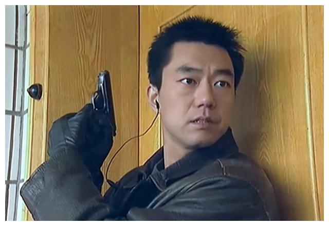 董勇重案六组中饰演江汉头婚失败后再婚今与女儿同框似爷孙