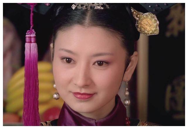 凭借甄嬛传沈眉庄被熟知斓曦挑战反派角色观众直呼认不出