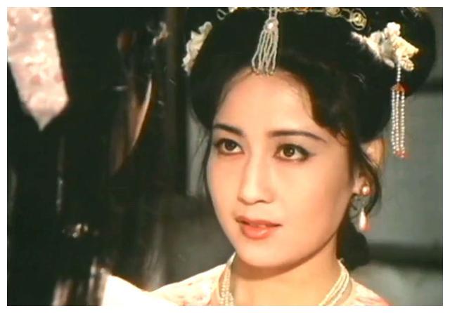但演过《西游记》中的高翠兰,还演过《三国演义》中的红颜祸水的邹氏