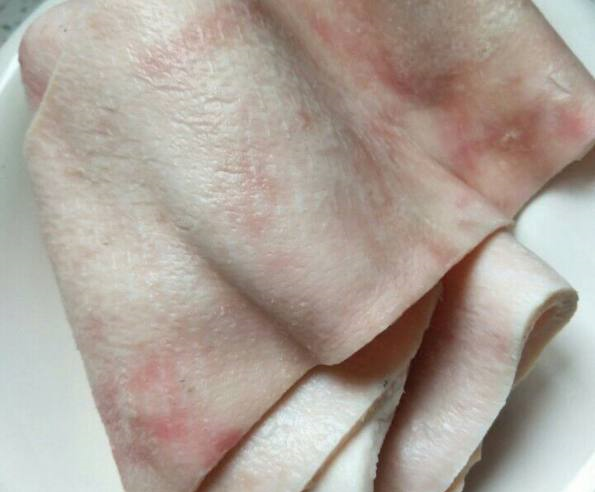 猪皮这样做一点也不廉价特别适合爱吃肉的朋友养颜又瘦身