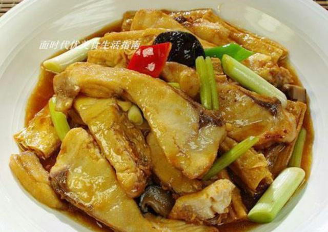 招待客人的拿手菜,支竹焖皖鱼.|皖鱼|腐竹|客人_新浪新闻