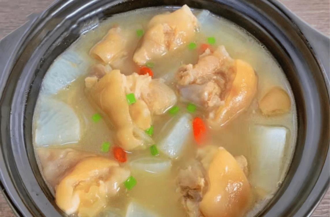 白萝卜和它是绝配简单炖一锅咳嗽不咳滋补养颜常吃少生病