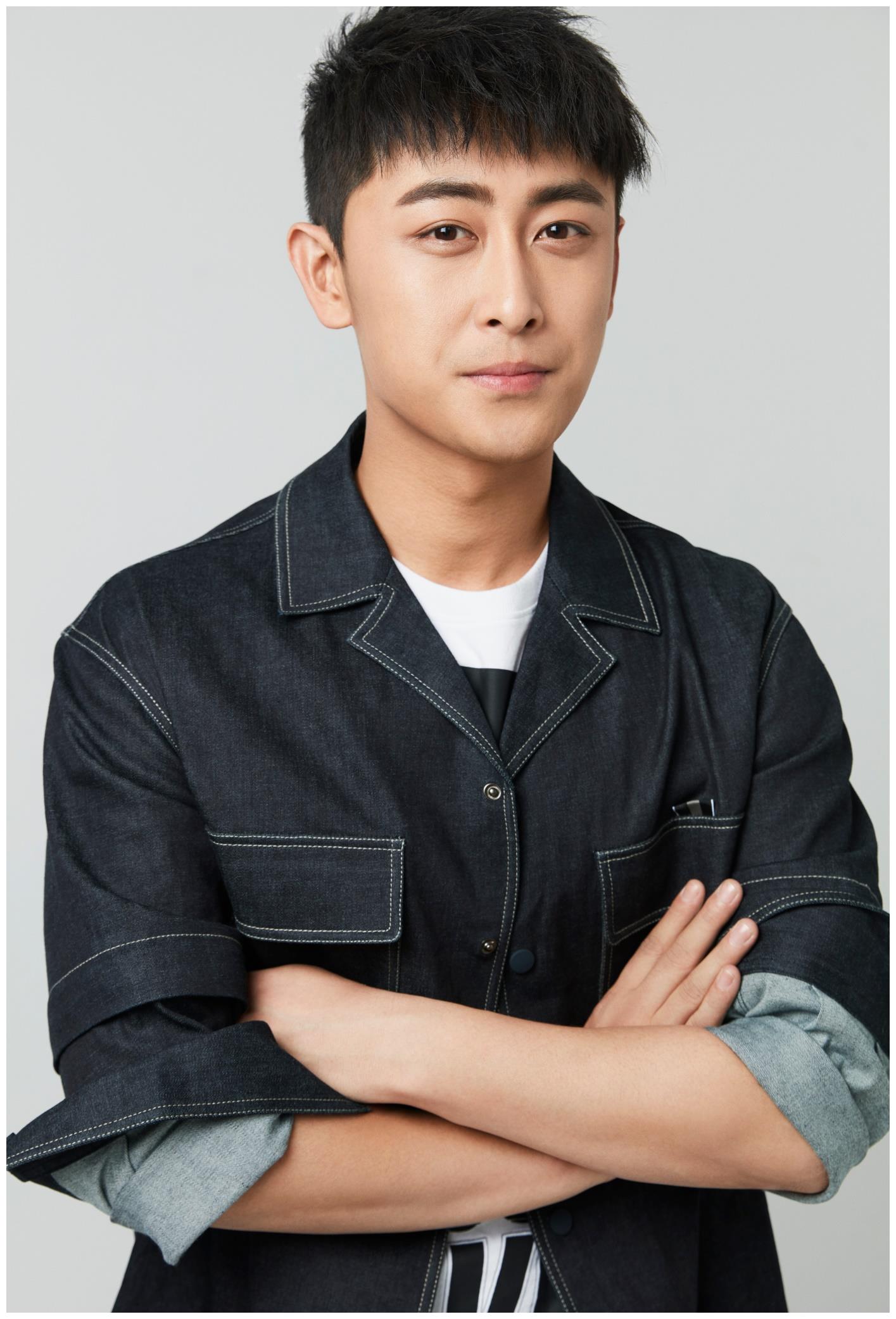 新版《鹿鼎记》热播中 刘超版多隆热情憨厚逗乐观众