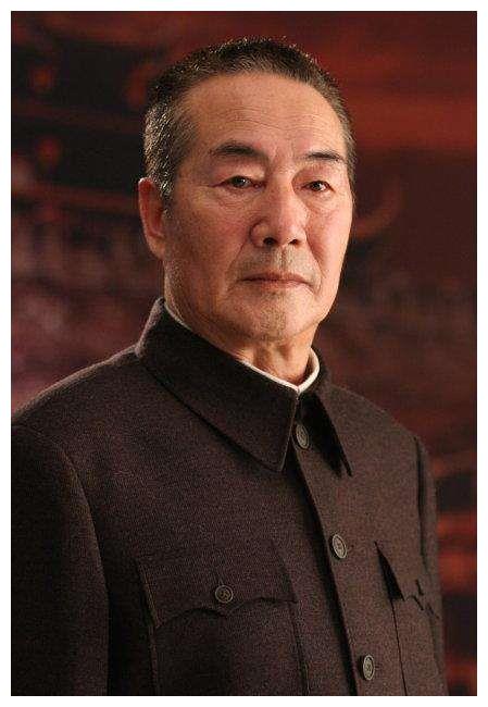 《白银谷》《红日》《东方红》《黎明前的暗战》等多部影视作品