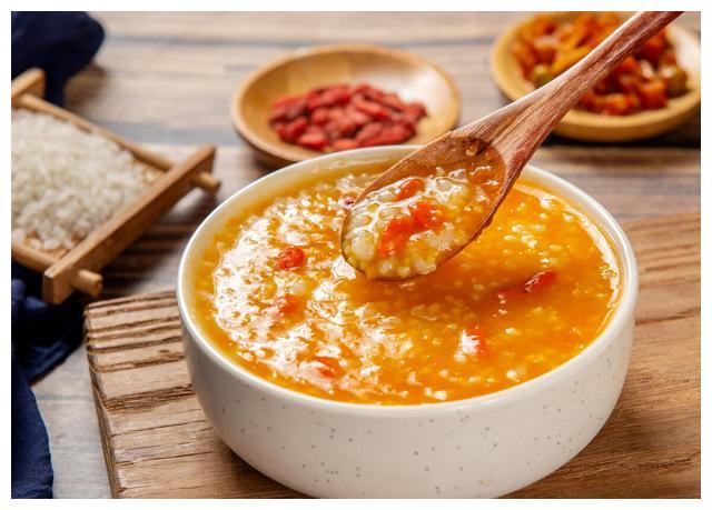 数九天,记得多喝南瓜小米粥,香甜软糯营养,家人温暖舒适过寒冬__财经